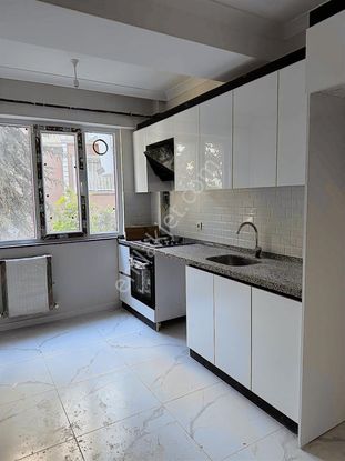 Engin Erdem'den Merterde Yeni Binada Satılık Daire