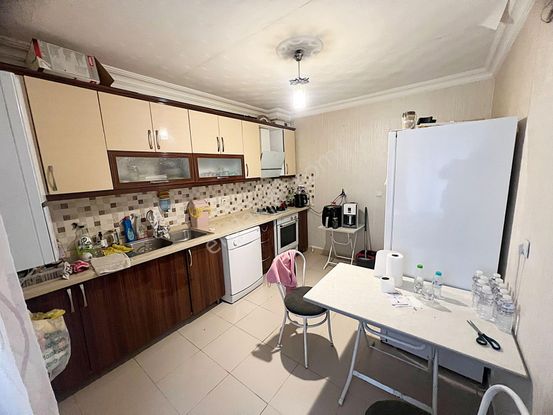 Cihandan Bağlumda Geniş- İskanlı- Asansörlü- Kök Tapu Arakat 3+1