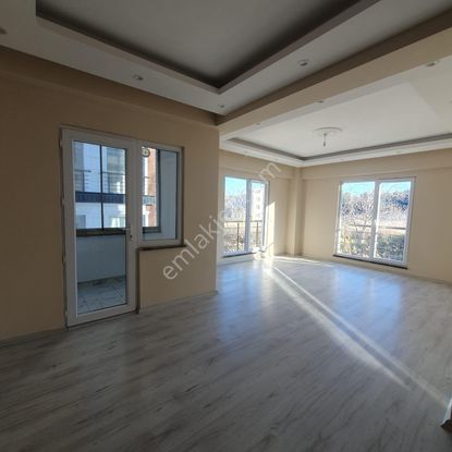 Acil Satılık İskanlı Altınovada 2+1 Sitede