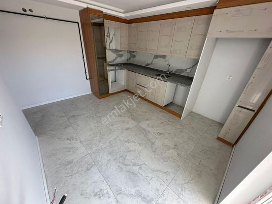 Hayal'den Tandoğan Mh'de Sıfır Bina 1. Ara Katta Ön Cp. Geniş Balkonlu 3+1 Fırsat Daire !