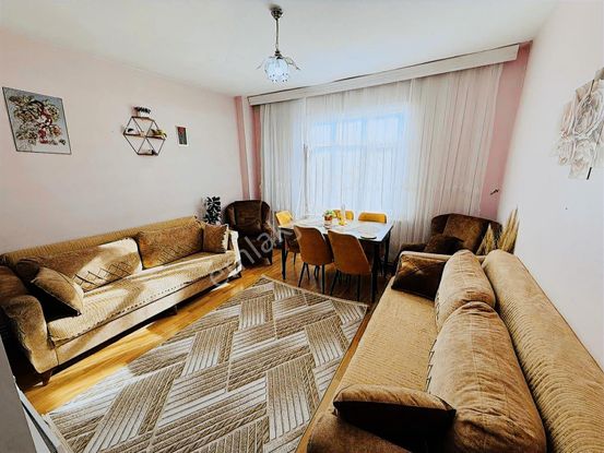 Atatürk Mah. 2+1 85m2 Satılık Kullanışlı 11m2 Hisseli Daire