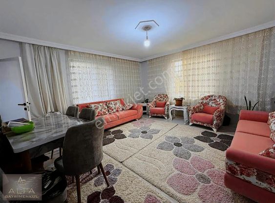 Uludere De 2+1 Ev Ve Arazi