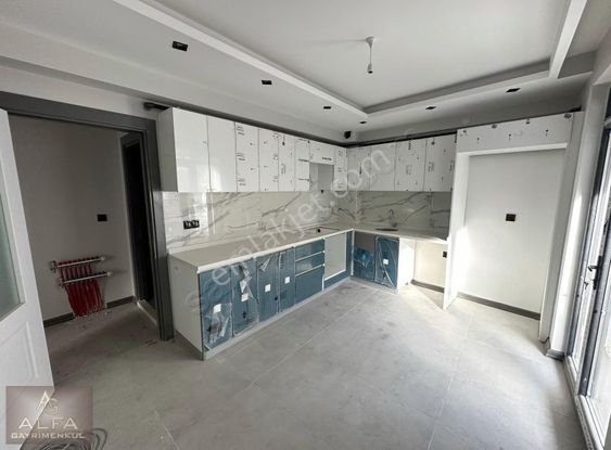 Çamlıca Mah. Cadde Üzeri Köşe 130 M² 3+1 Satılık Daire