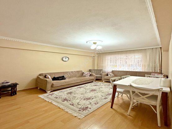 Metrobüse Yürüme Mesafesinde Geniş Kullanışlı 2+1 Yüksek Giriş