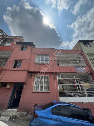 Duygu Cafe Arkası 2 Katlı Bahçeli Satılık Ev