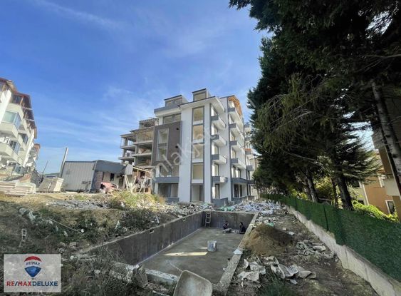 Kuruçeşme Hatipköy Mah. Site İçinde Satılık 3+1 Bahçe Dubleks