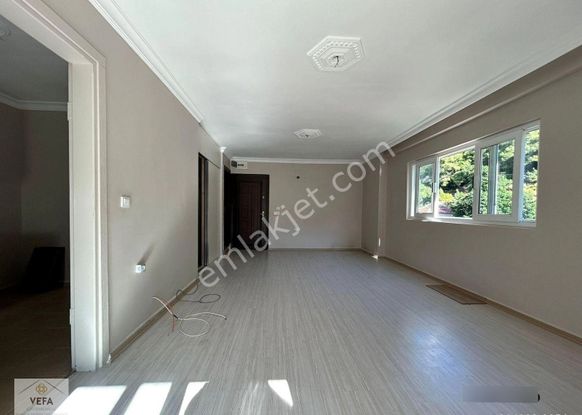 Marmaris İçmler'de Genç Bina'da Satılık 3+1 Dublex Daire