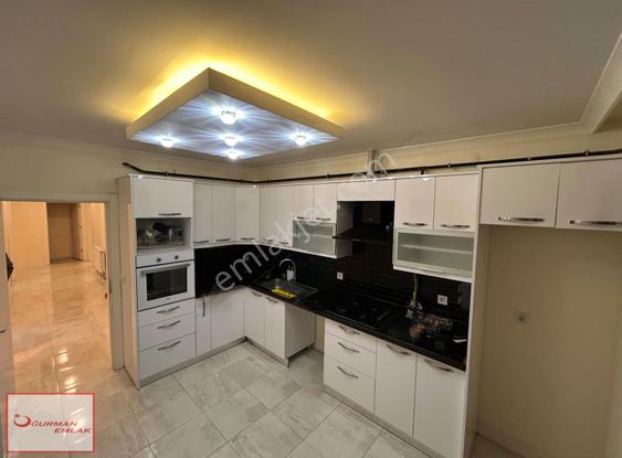Uğurman Emlak'tan Ultra Lüks 3+1 Kiralık Daire