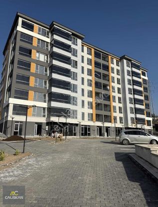 Güneşli'de Sıfır Lüks Site İçerisinde Arakat Satılık 3+1 Daire