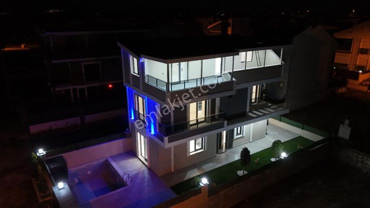 Çağlak İnşaat"tan Aydın Didim Yeşilkent"te 4+1 Ayrı Mutfak, Havuzlu,müstakil Muhteşem Villa..