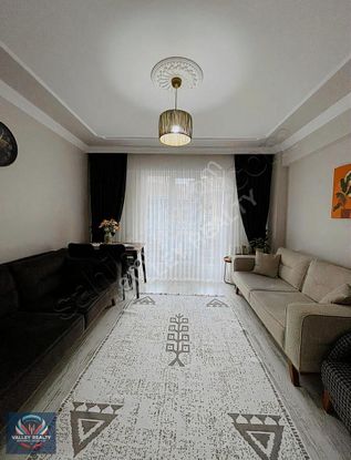 Valleyden Muhittin Mahallesinde 2+1 Satılık Daire!