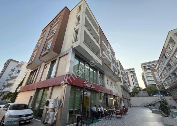 Almina'dan Cadde Üstü Site İçi Geniş M2 1+1 Kiralık Daire