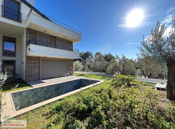 "güneşli'den" Gürede Asansörlü&yüzme Havuzlu 4+1 Muhteşem Villa