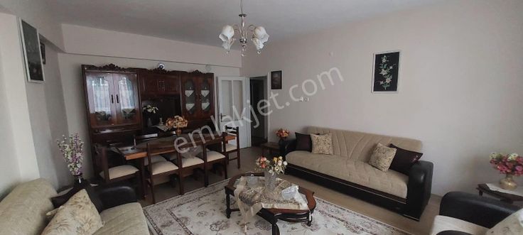 Kırklareli/merkez Karakaş Mahallesi Eşyalı Satılık 3+1 Daire