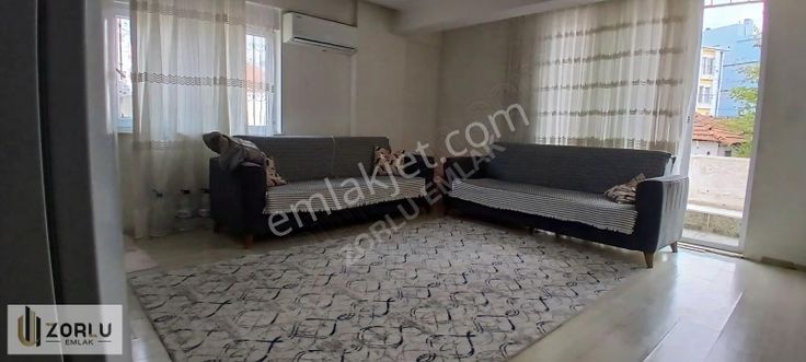 Tramvaya 50 - Hastaneye 500 Mt Mesafede 2+1 Satılık