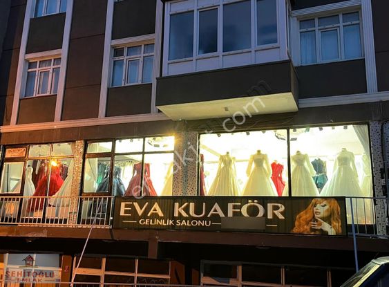 Boyabat Merkezde Devren Satılık Kuaför & Gelinlik Salonu