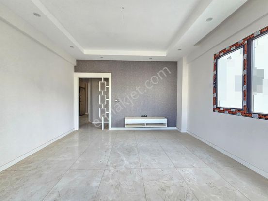 Denizli Çakmak'ta 3+1 150 M2 Mükemmel Konumda Satılık Lüks Daire