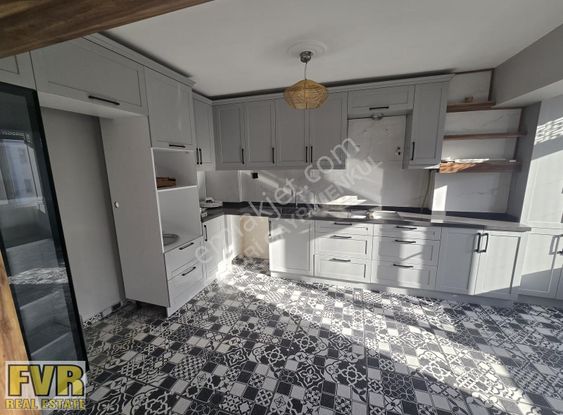 Fvr'den İhsaniye Vergi Dairesi Arkasında 3+1 Açık Mutfak Daire