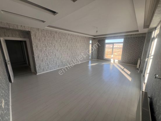 Murat Emlaktan Vefa Evlerinde Ultra Lüks 4+1 Dairemiz Kiralıktır