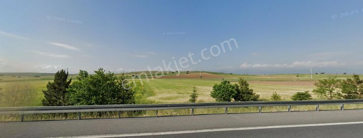 A-k Emlaktan Reiste 10.800 M2 D-300 E Sıfır Satılık Tarla
