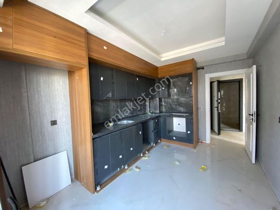 Selahaddin Eyyubi Mah’de Mete Konaklarının Yanı Satılık 2.5+1 & 3.5+1 Daireler