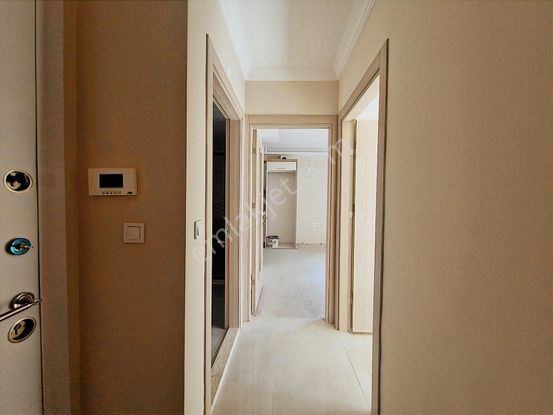 İzmir Çiğli Yeni Mh. Sıfır Satılık Arakat 1+1 Daire Cb Ph