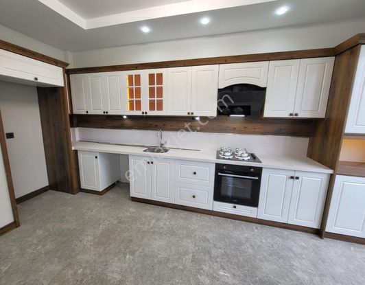 Akman'dan Kapalı Otoparklı Ayrı Mutfak 2+1 Satılık Sıfır Daire