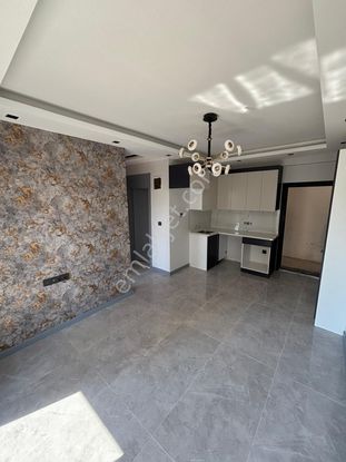 Yuvadan Çarkıparede Lüks İşçilikli 2+1 Daire!!