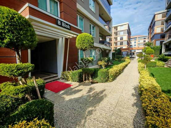 Silivri Yeni Mh. Merkezi Konumda Butik Site İçi Ara Kat 3+1