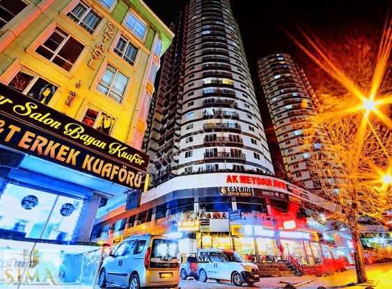 Cadde Üzeri Havuzlu - 7/24 Güvenlikli Site İçi Satılık Daire!