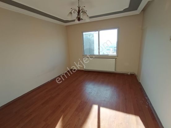 Karabağlar Günaltay Mah. 2+1 120 M2 Doğalğazlı Kiralık Ev