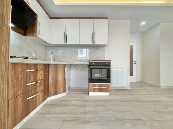 Berkay Demirel'den İkizçayda Asansörlü Geniş Balkon 1+1 Daire