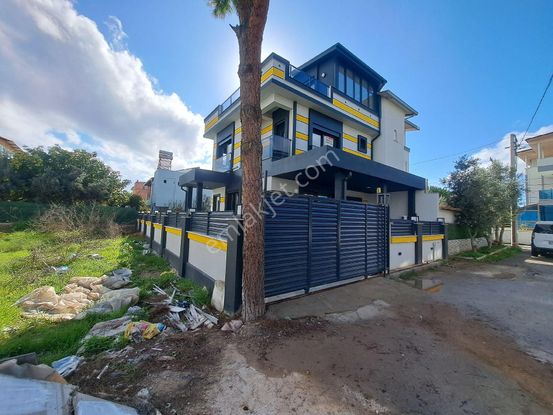 İzmir Seferihisar Doğanbey De Satılık 3+1 Villa