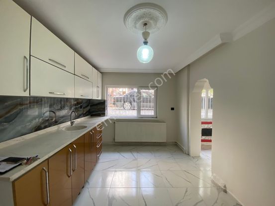 Koza Emlak'tan Plevne Mahalesinde Full Yapılı Bağımsız 3+1 Satılık Daireee