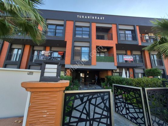 Kuşadası Davutlar Nezih Konumda Sit