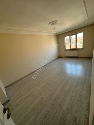 Mehmetoğlu Gayrimenkulden Şeyhsinan 2+1 İskanlı Satılık Daire