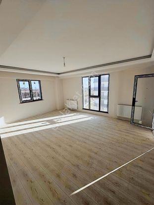 Mehmetoğlu Gayrimenkul'den Satılık 3+1 Daire