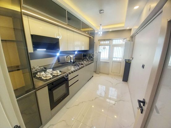 Sincan Plevne Mahallesinde Ara Katta Full Yapılı Satılık 3+1 Daire