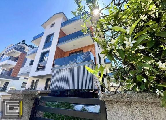 Erasta Avm Yakınında Eşyalı, Şık Ve Ferah 1+1 Kiralık Daire!