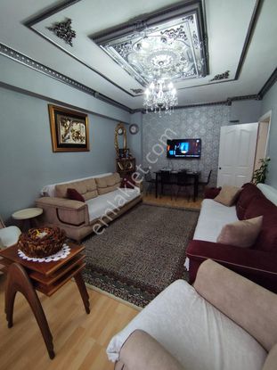 Reşadiye Mahallesinde 3+1 Ara Katta Satılık Daire Fırsatı❗❗