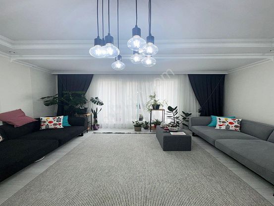 Nes Yapı'dan Metrobüse 5 Adım !!! Ebeveyn Banyolu Asansörlü 2+1 Satılık Arakat Daire