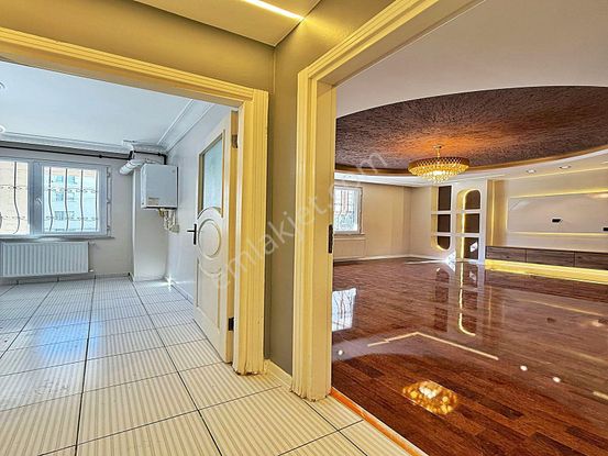 Mehterçeşme Mahallesinde Metrobüse Yakın 3+1 110m2 Yüksek Giriş Daire