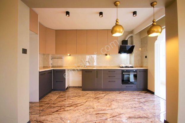 ▇altınkum'da Mimari Tasarımlı Giyinme Odalı Asansörlü 4+1 Dublex