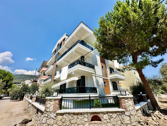 ✨akçay Ay Emlak'tan✨altınoluk Yağcılarda Kazdağları Eteklerinde Denize 300 Mt Satılık 2+1 Lüx Daire