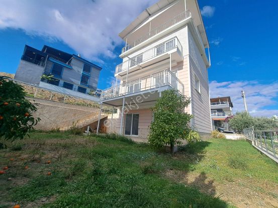 Seferihisar Doğanbey De Satılık 4+1