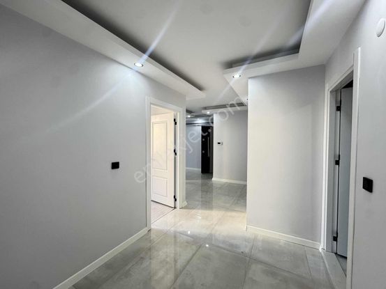 Ne"den Emek Mah Fsm Cad"1 Dk Mesafede Asansörlü" 2+1 Ara Kat