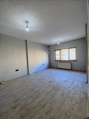 Şehitler Mah. Tokide Satılık Arakat Daire