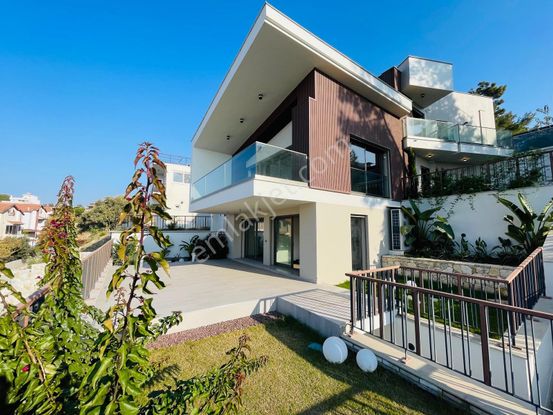 Plaja 270 Mt Müstakil Özel Havuzlu Asansörlü Lüks Villa