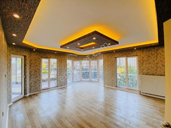 Valentia'dan Yeni Çankaya Evleri'nde Full Yapılı Satılık Daire