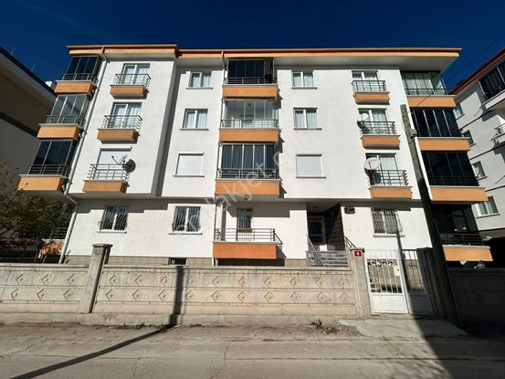 Taşpınar Gayrimenkulden Atatürk Lisesi Karşısı Kiralık 3+1 Daire